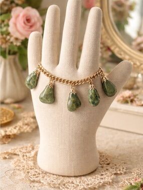 Vintage 1960s Gold Tone Chain Bracelet With Moss Agate Charms